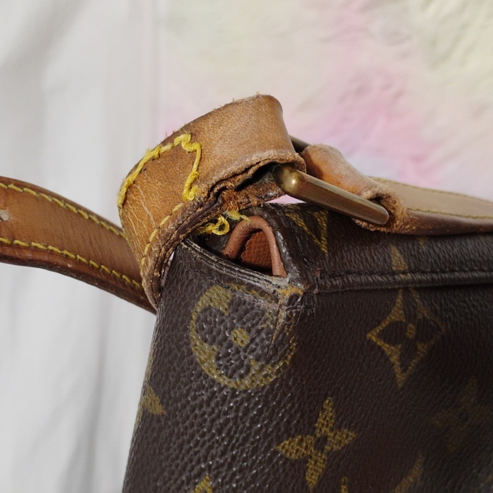 FIRM PRICE! 8903VI Authentic Louis Vuitton Chantilly Vintage Crossbody - Picture 6 of 16